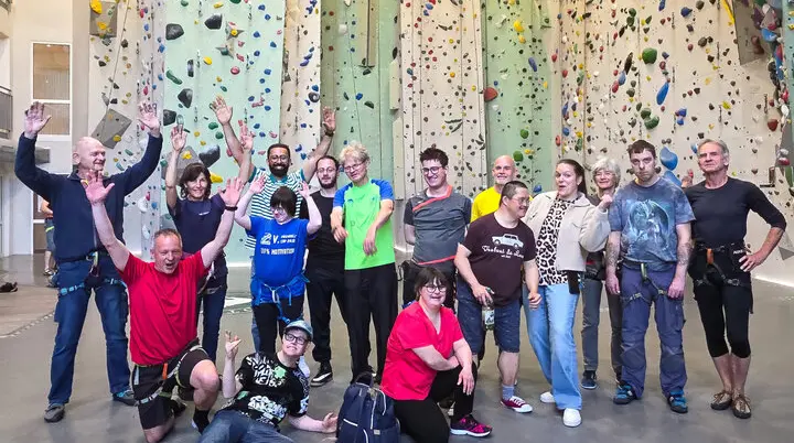 Gruppenbild vom Lebenshilfe-Event mit den Grauen Griffen im DAV Karlsruhe | © DAV Karlsruhe