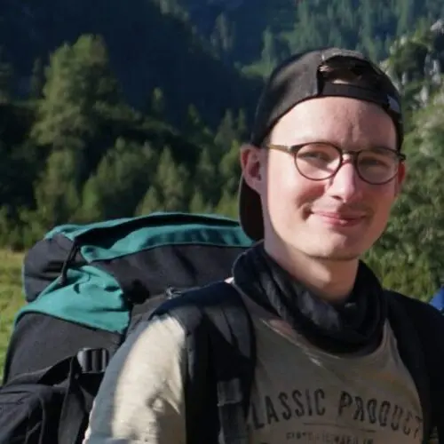 Protrait Julius Krastel beim Wandern | © Julius Krastel