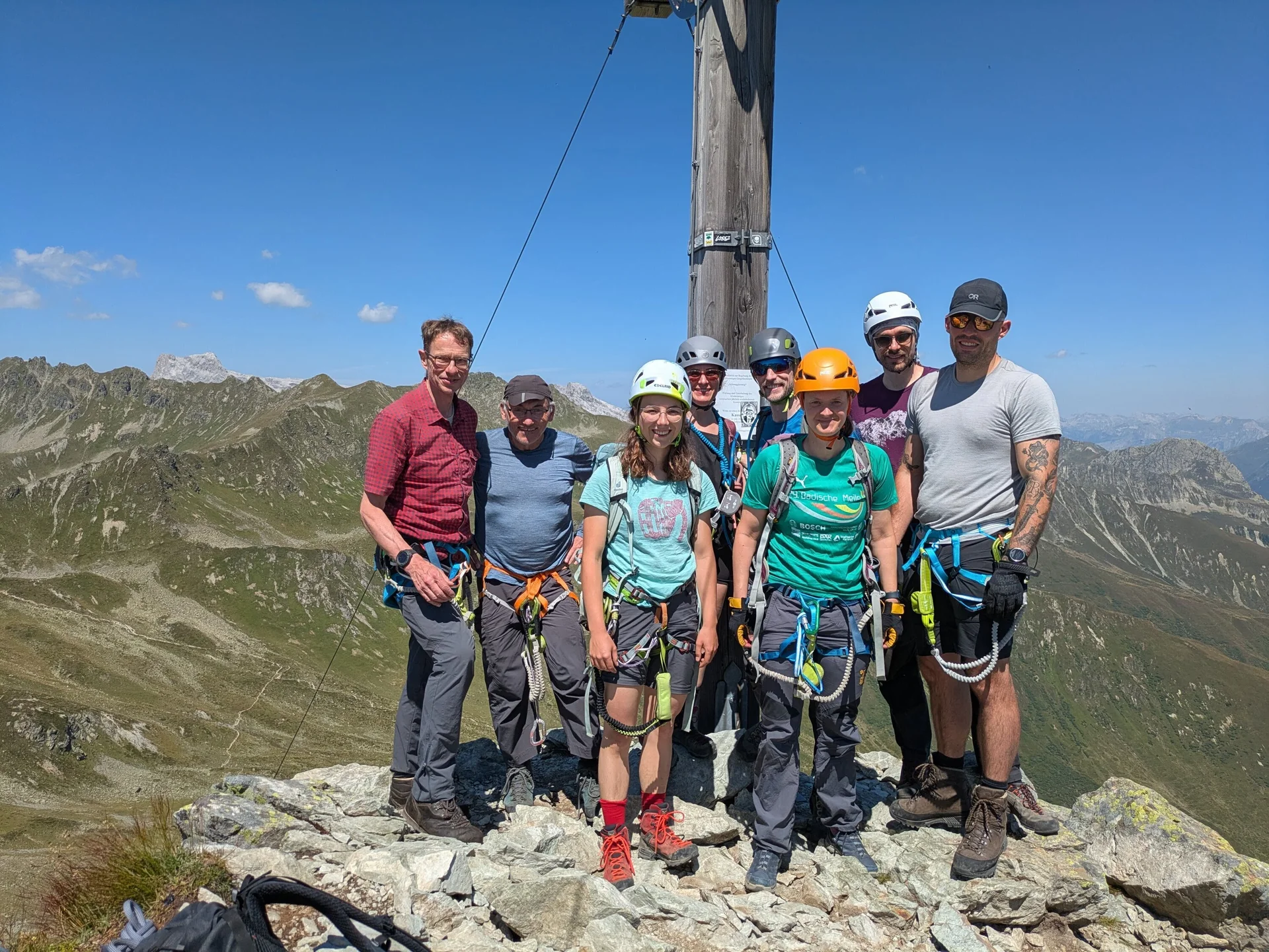 Gruppenfoto am Gipfelkreuz | © DAV Karlsruhe
