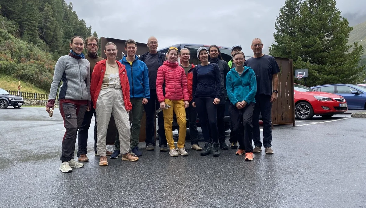 Gruppenfoto von Vorstand und Jugend | © DAV Karlsruhe
