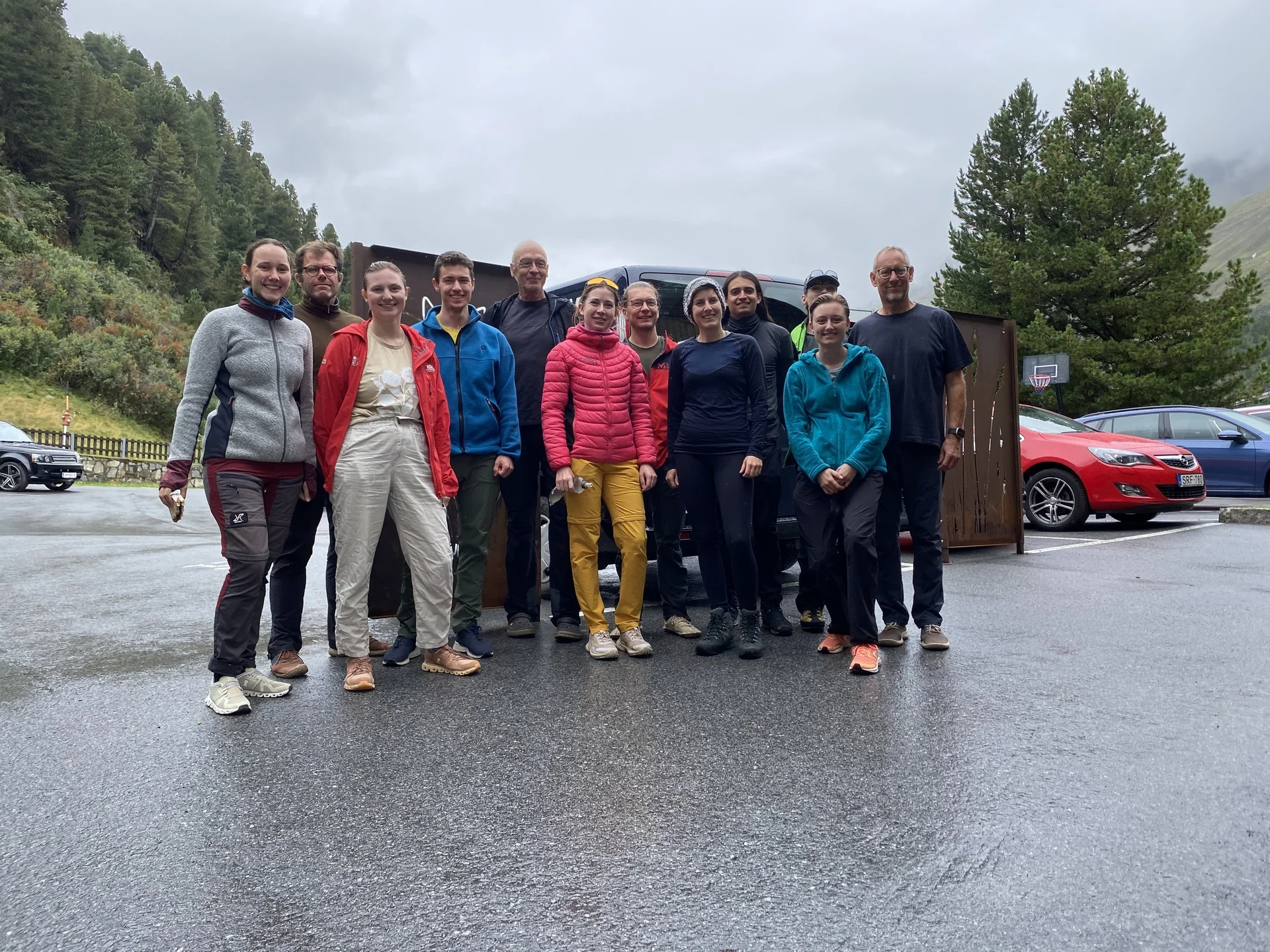 Gruppenfoto von Vorstand und Jugend | © DAV Karlsruhe