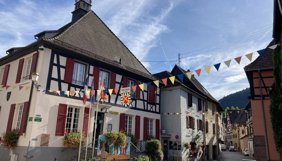 Kleiner Platz und Gasse mit Fachwerkhäusern | © DAV Karlsruhe
