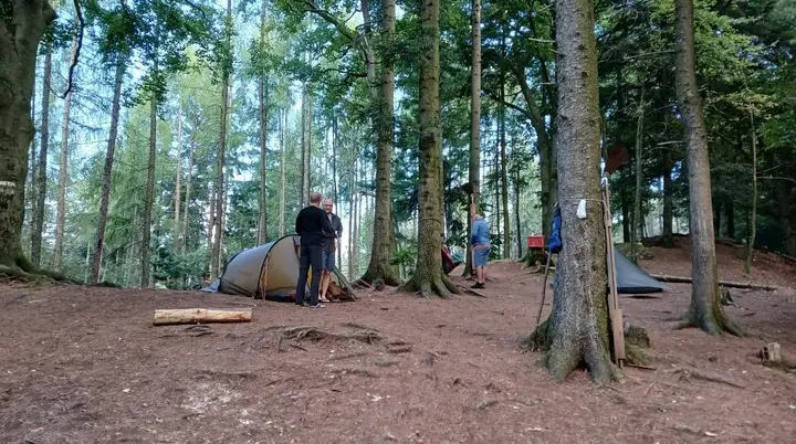 Das Zeltlager im Wald | © DAV Karlsruhe